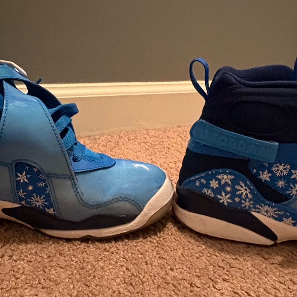 Nike Blue Kids Sneakers with Snowflake Design
